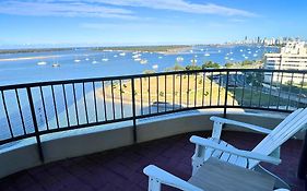 Broadwater Shores Waterfront Apartments Gold Coast